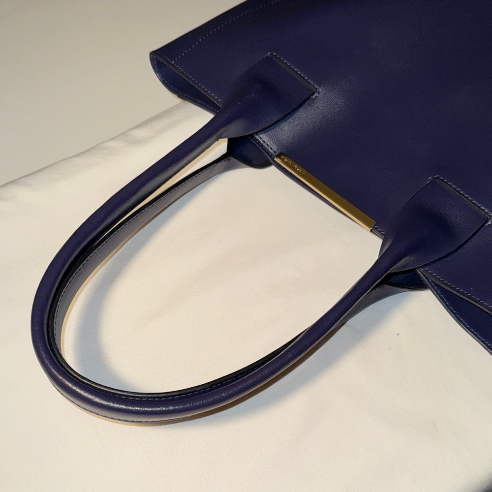 BCBGMaxAzria Dark Navy Leather Tote Bag Shoulder Bag - Picture 6 of 9